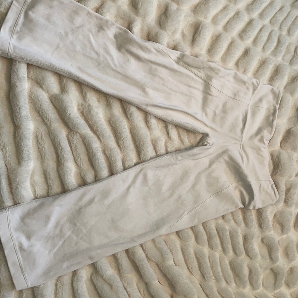 Lululemon cropped with split